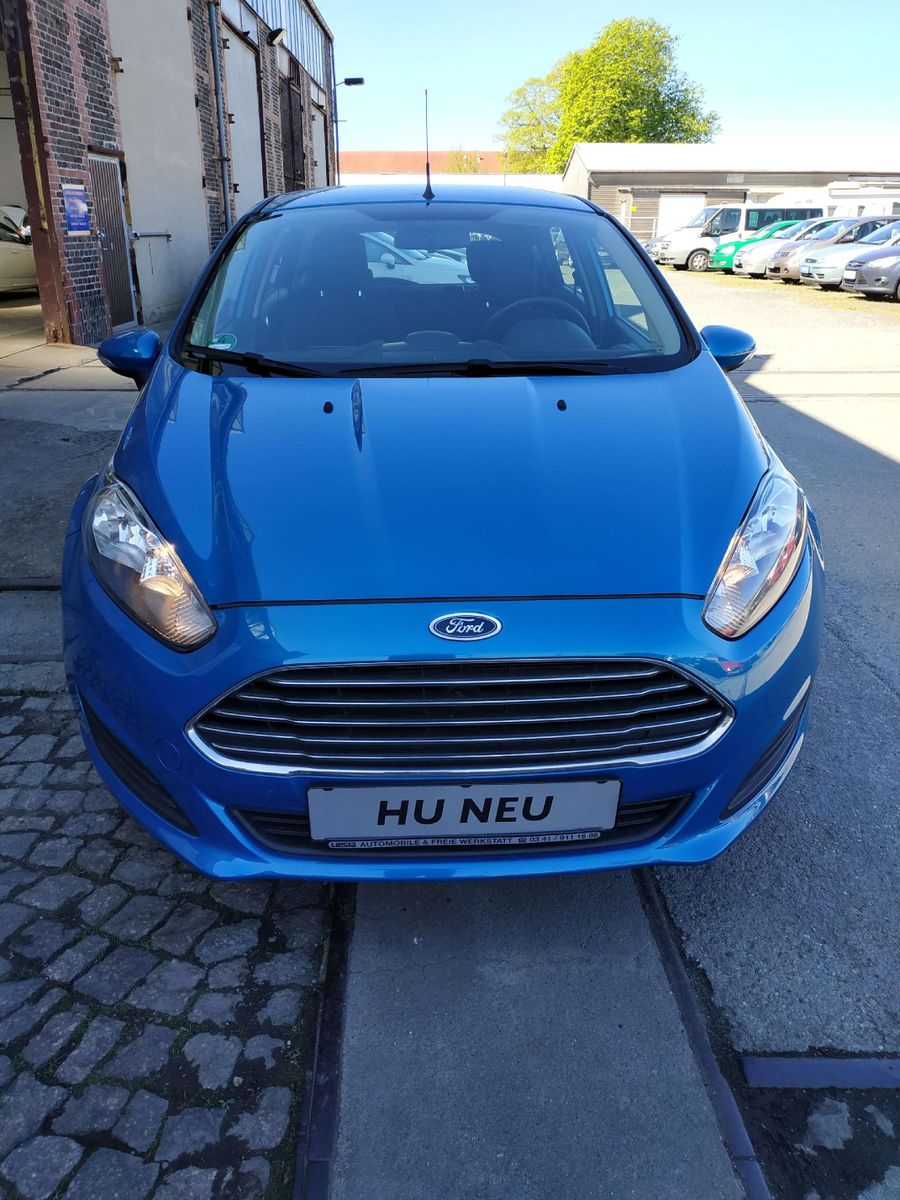 Fiesta 1.0/ TÜV NEU/ wenig KM/ Allwetter-ALU – Bild 2