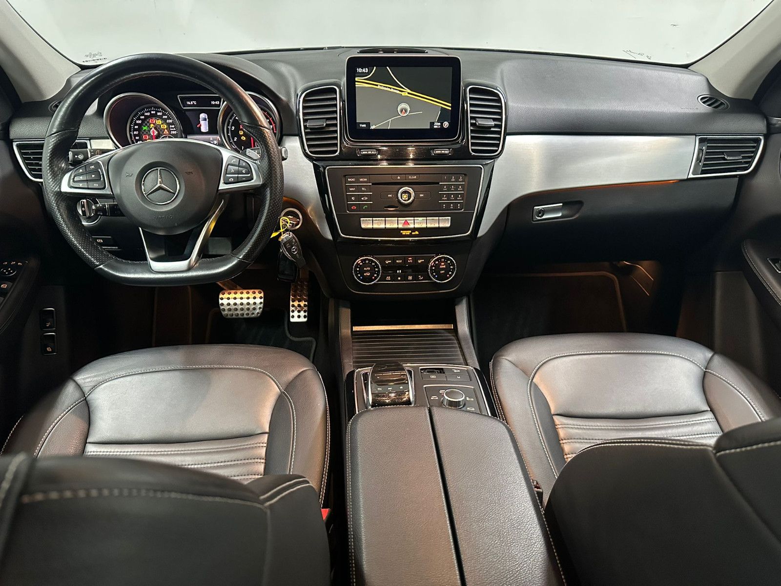 Fahrzeugabbildung Mercedes-Benz GLE 500 4MATIC AMG*PANO*360*SDH*DISTRO*AHK*