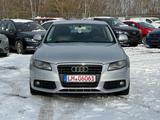 Audi A4 Lim. Attraction/2.0/Xenon/SHZ/PDC/Automatik/ - Audi A4 aus 2010: Limousine