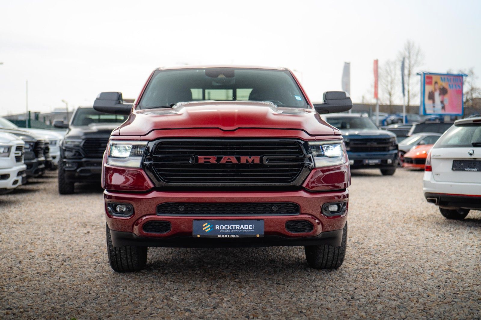Fahrzeugabbildung Dodge RAM 5.7 V8 HEMI 4x4 NIGHT-Edition LARAMIE Sport