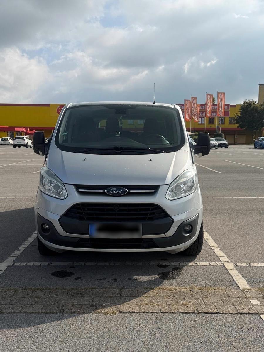 Ford Tourneo Custom