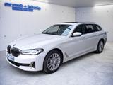 BMW 520i Touring Aut. Luxury Line PANO+INNOV-P+BUSIP - BMW 520 in Freiburg