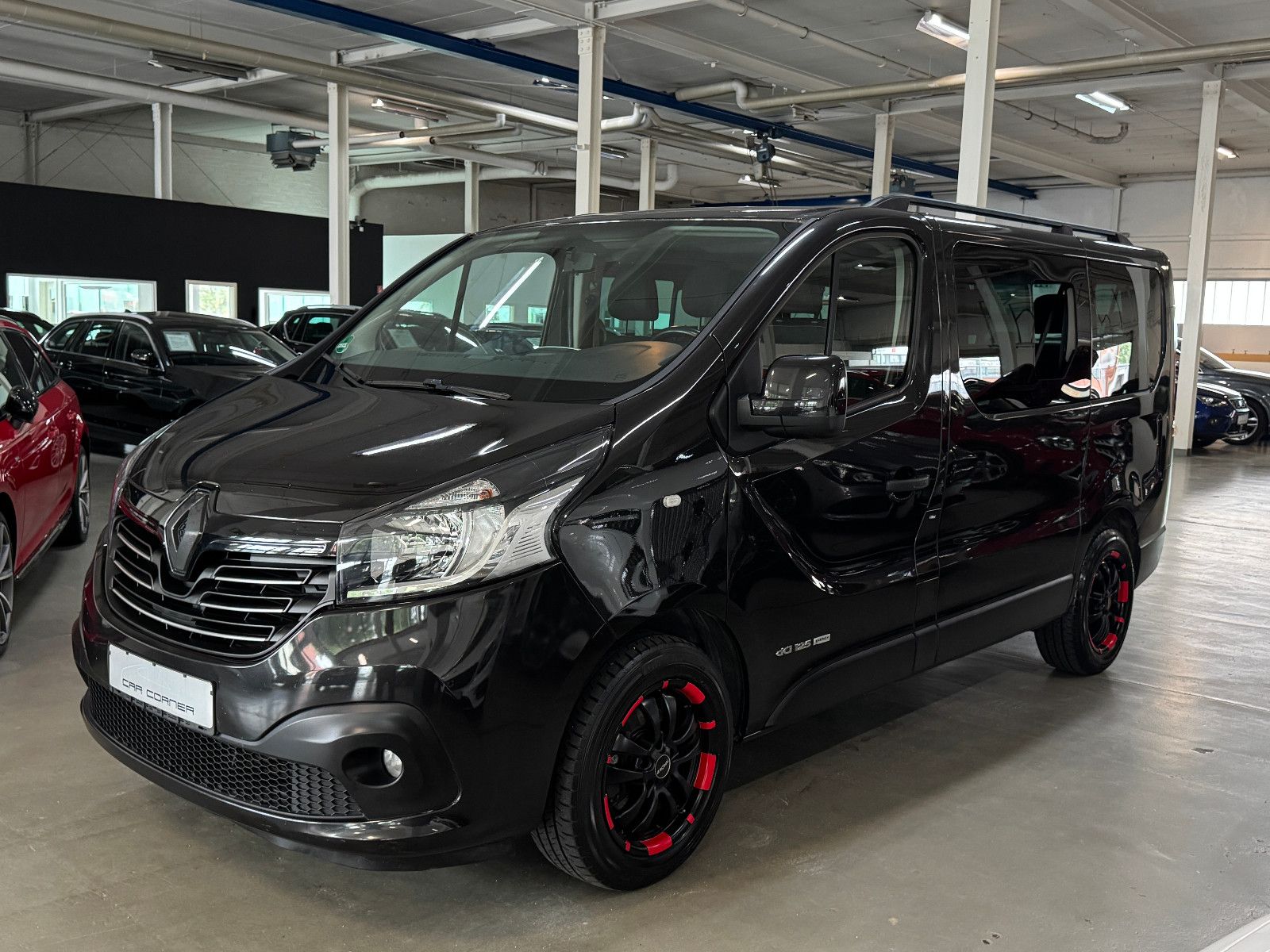 Fahrzeugabbildung Renault Trafic 1.6 DCI EXPRESSION 9-SITZER CAMPER STHDHZ