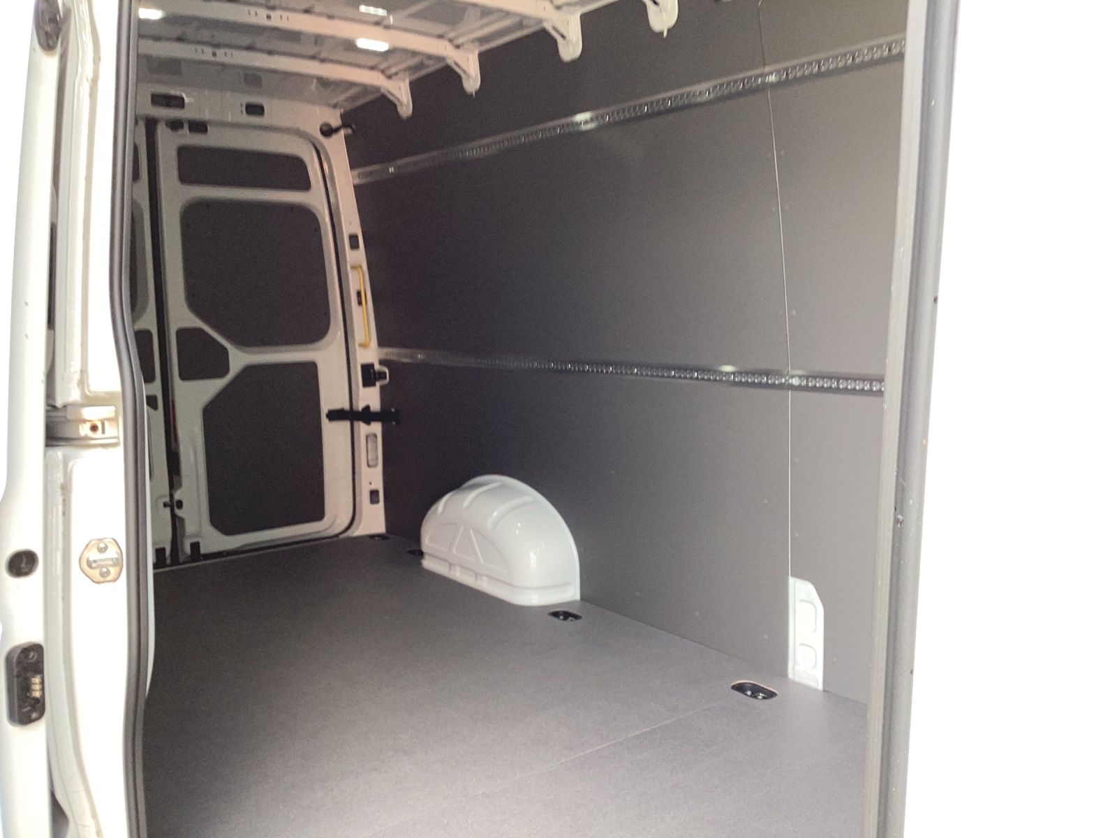 Fahrzeugabbildung Volkswagen Crafter Kasten 35 LR HD FWD Klima DAB GRA RFK