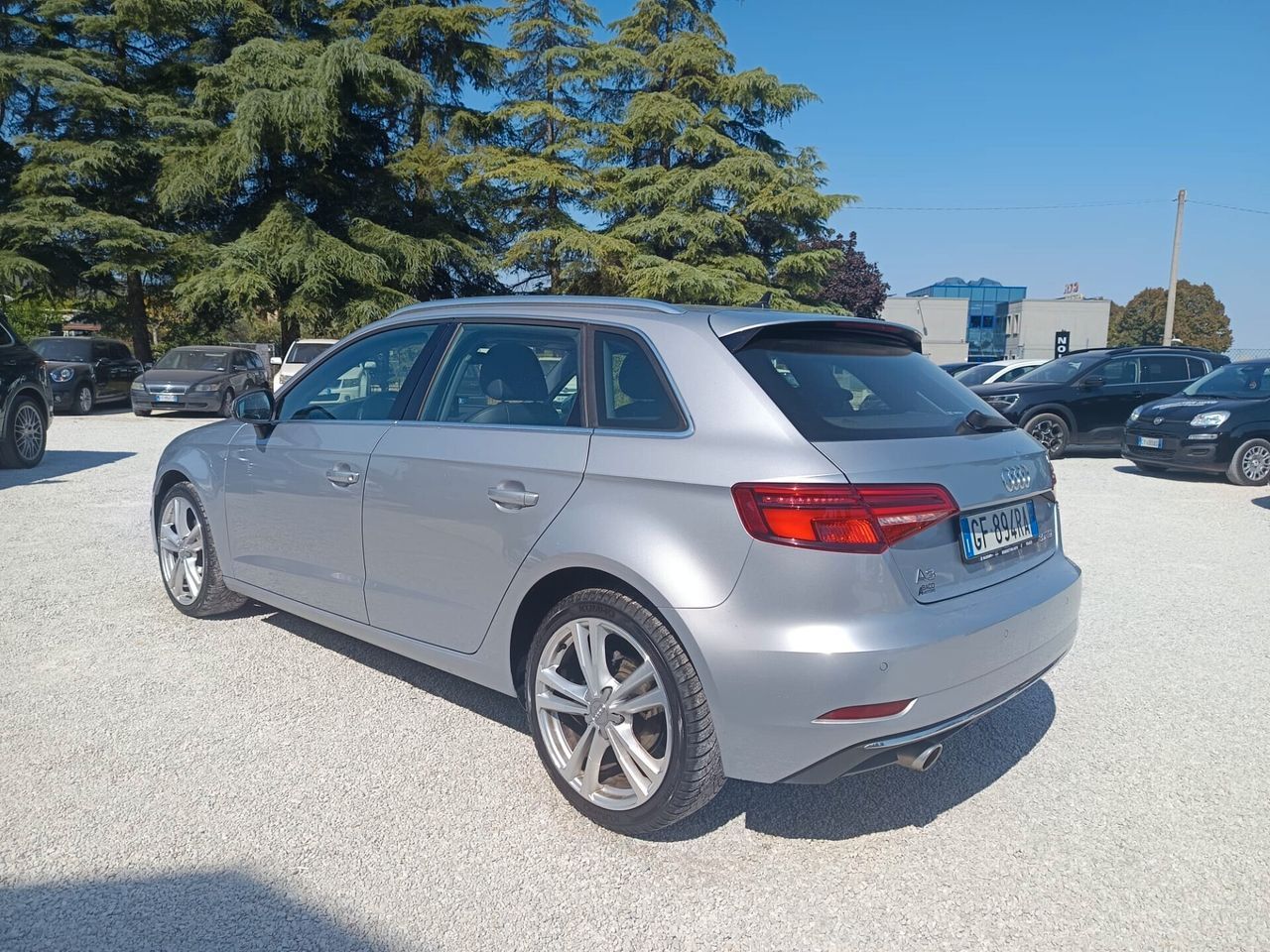 Audi A3 SPB 30 TDI S tronic Pack Sport Tua a 247 imagem 2
