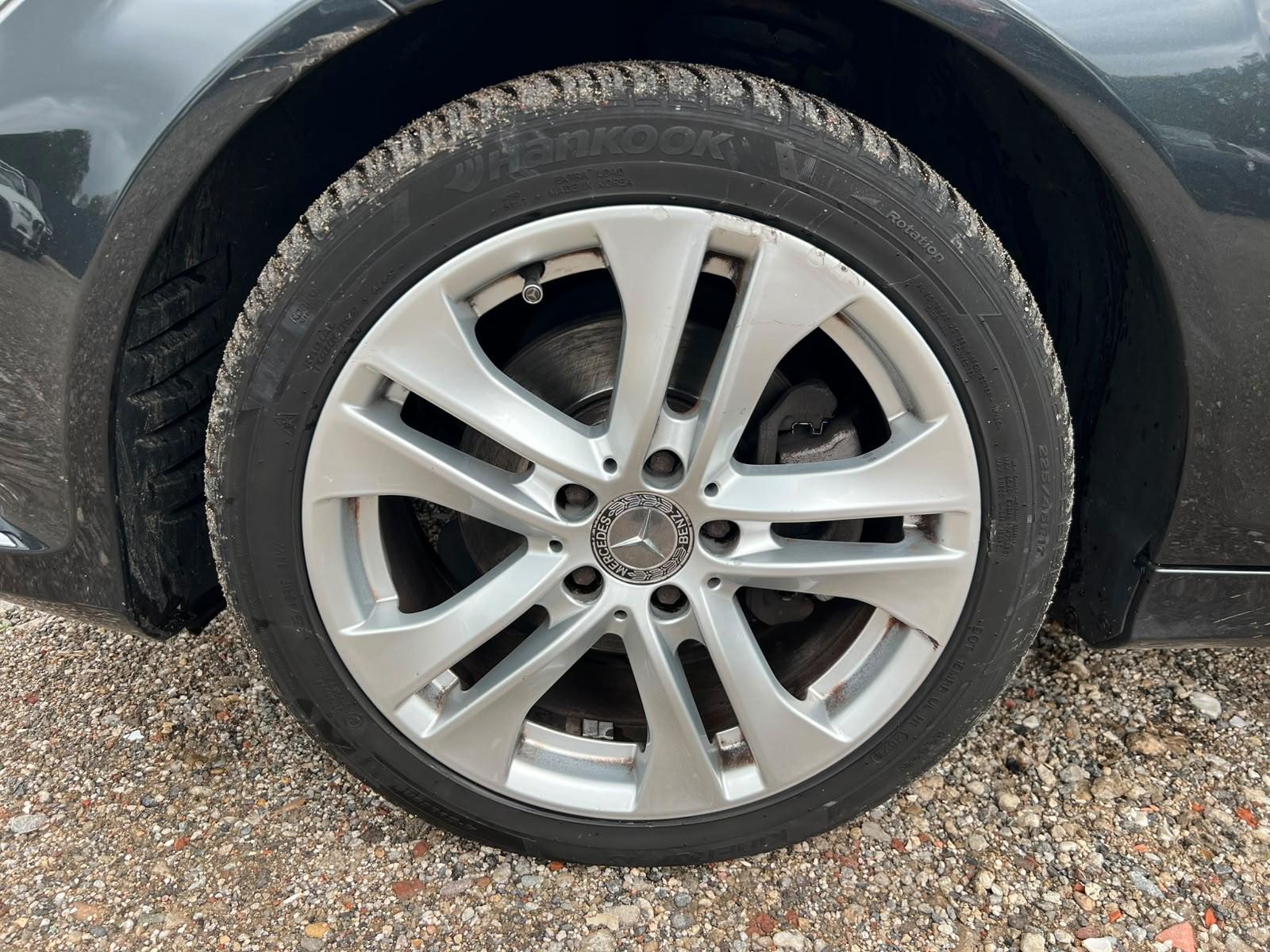 Mercedes-Benz C220 2011 — photo 10