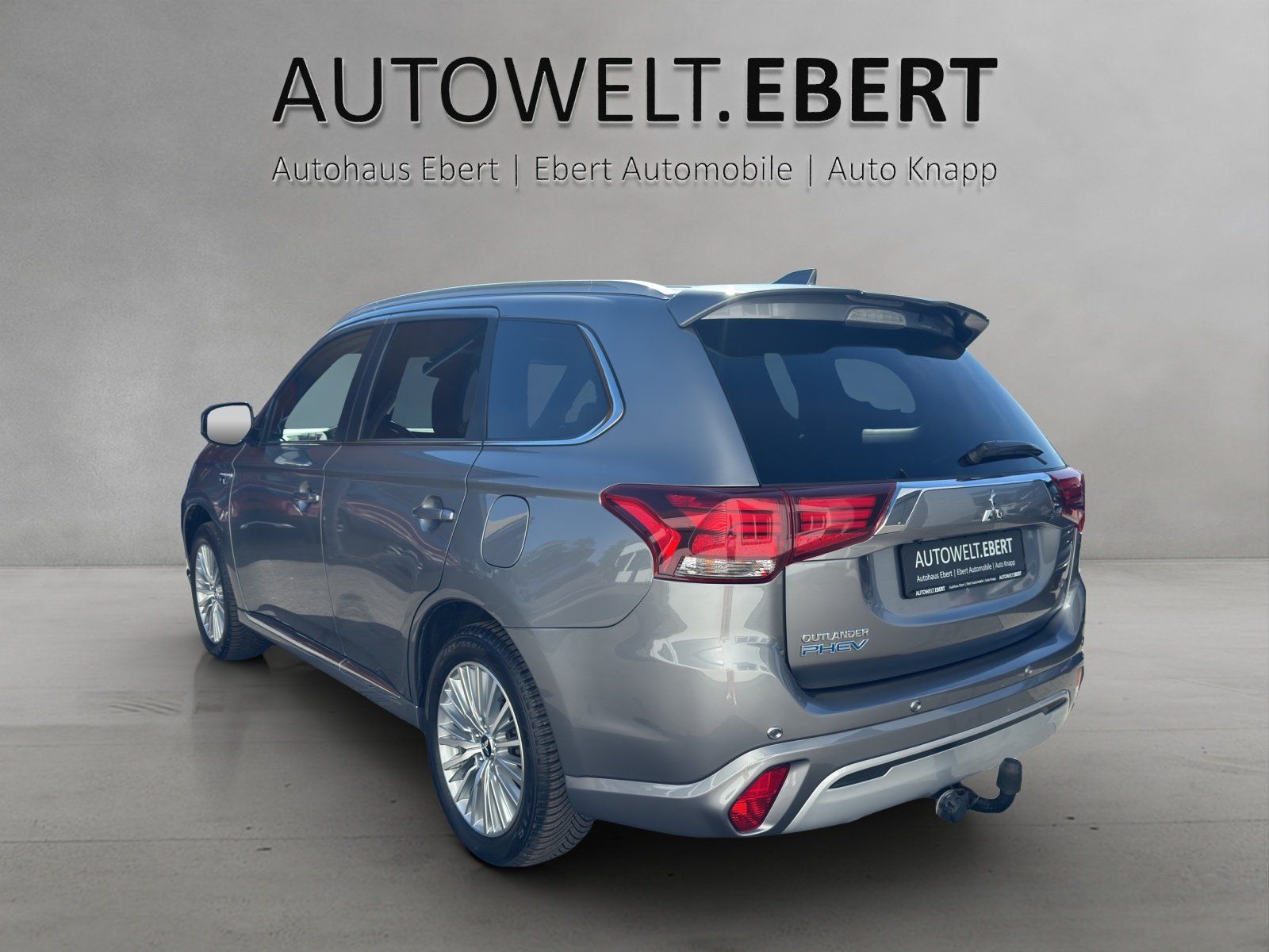 Fahrzeugabbildung Mitsubishi Outlander 2.4 PHEV Plug-in Hybrid Top 4WD/VOLL/