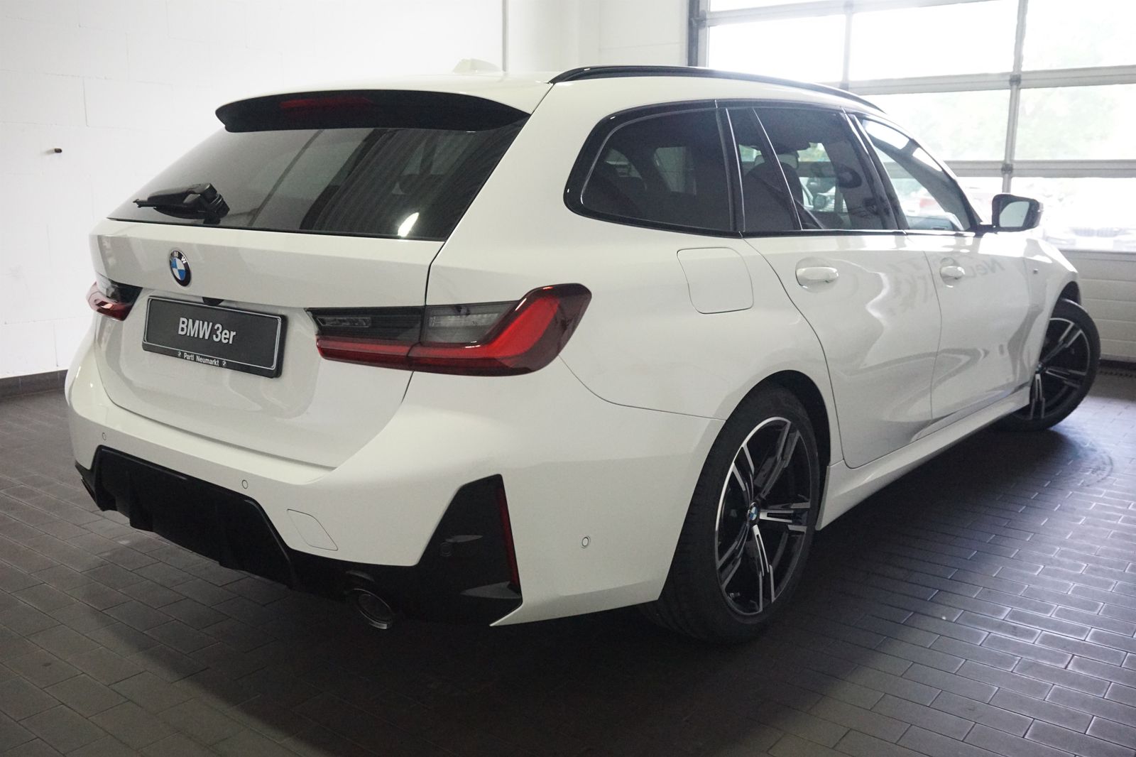 BMW 320d M-Sport NAVI adapLED AHK HUD ACC RFK foto 4