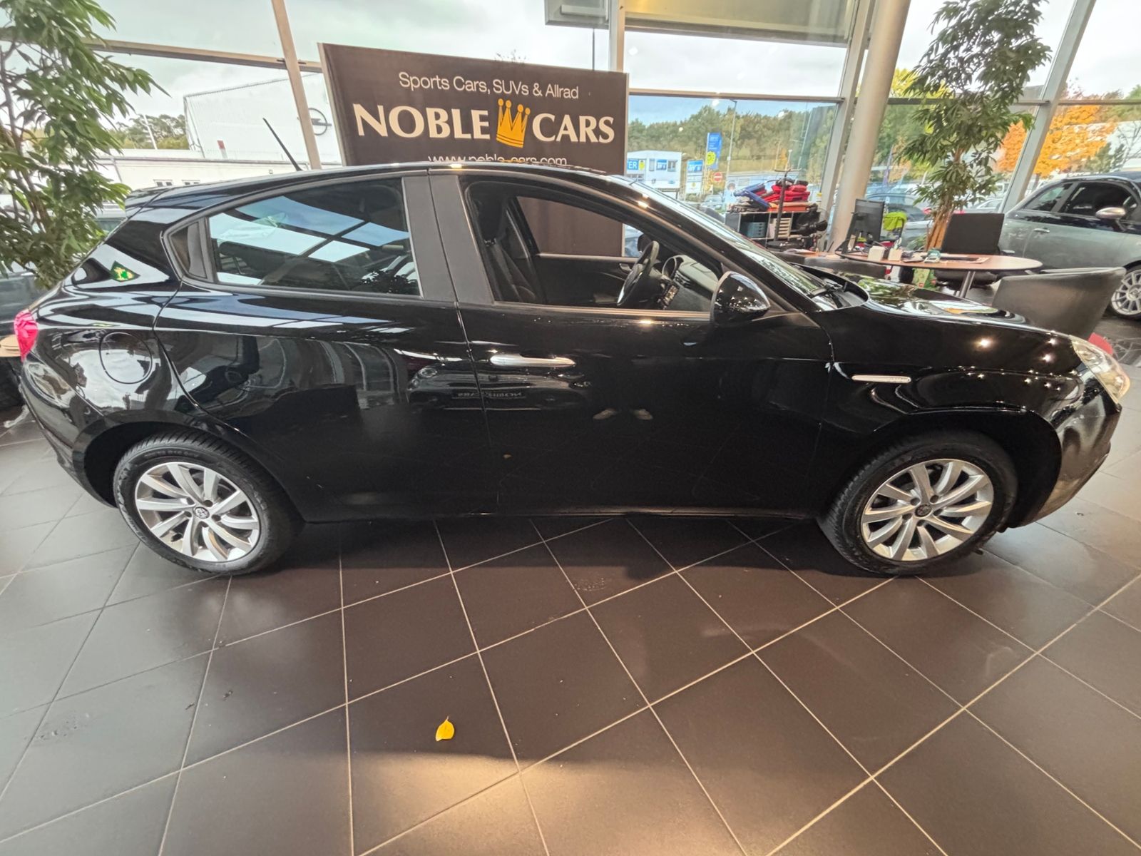 Fahrzeugabbildung Alfa Romeo Giulietta Basis KLIMA NAVI