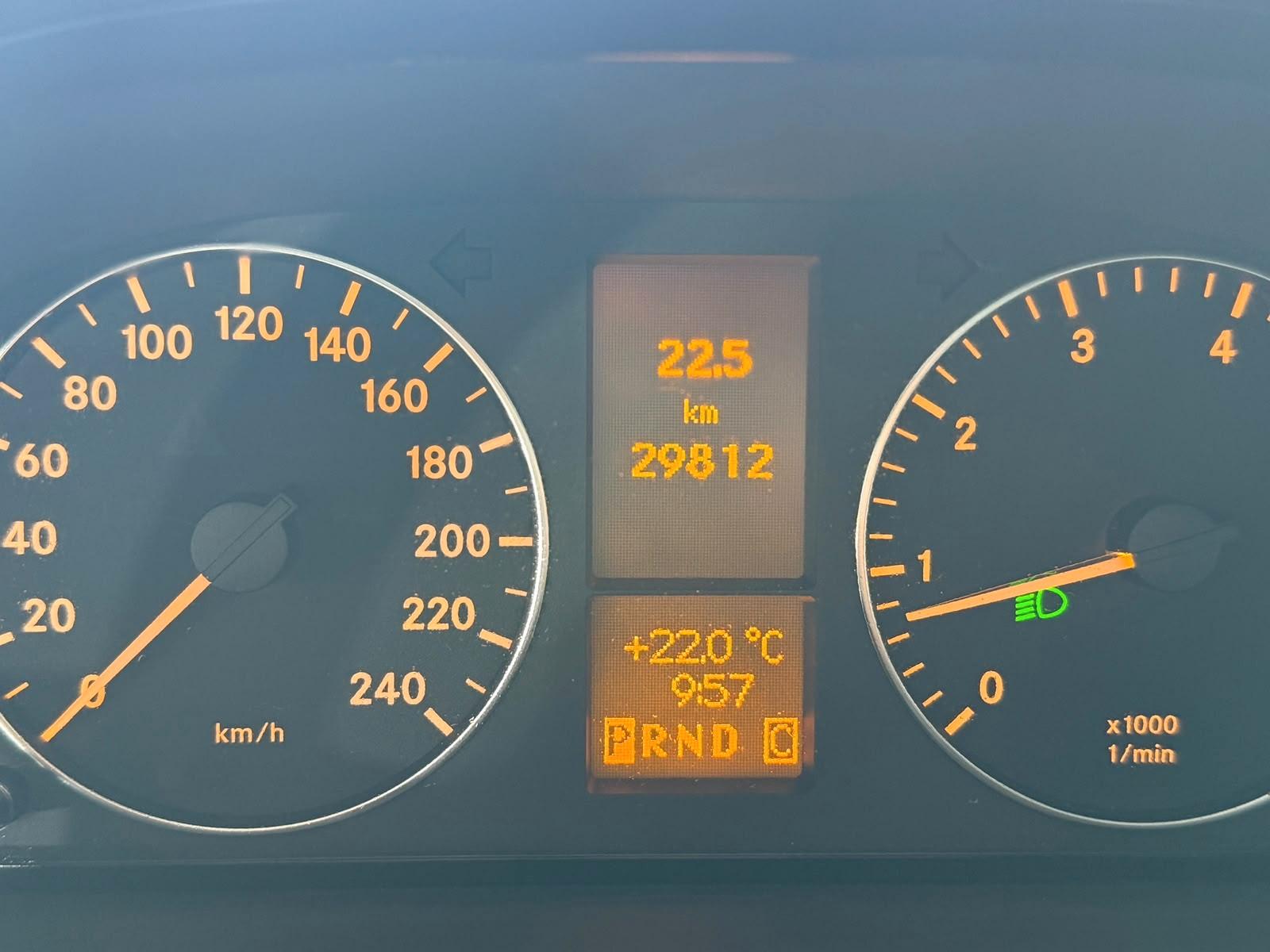 Mercedes-Benz A 180 Elegance Autom. / 30 Tkm/Sitzheizung / PDC