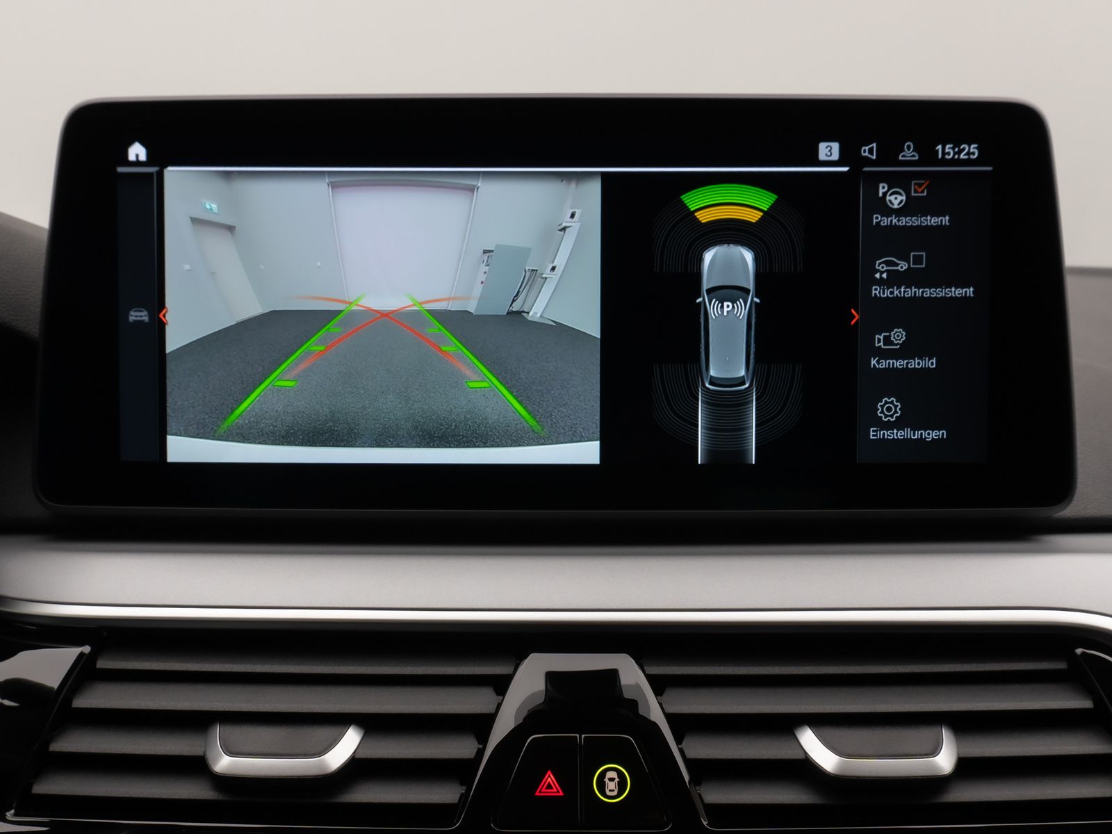 Fahrzeugabbildung BMW 520d Kamera DAB Leder 4xKlima AHK Alarm Sport