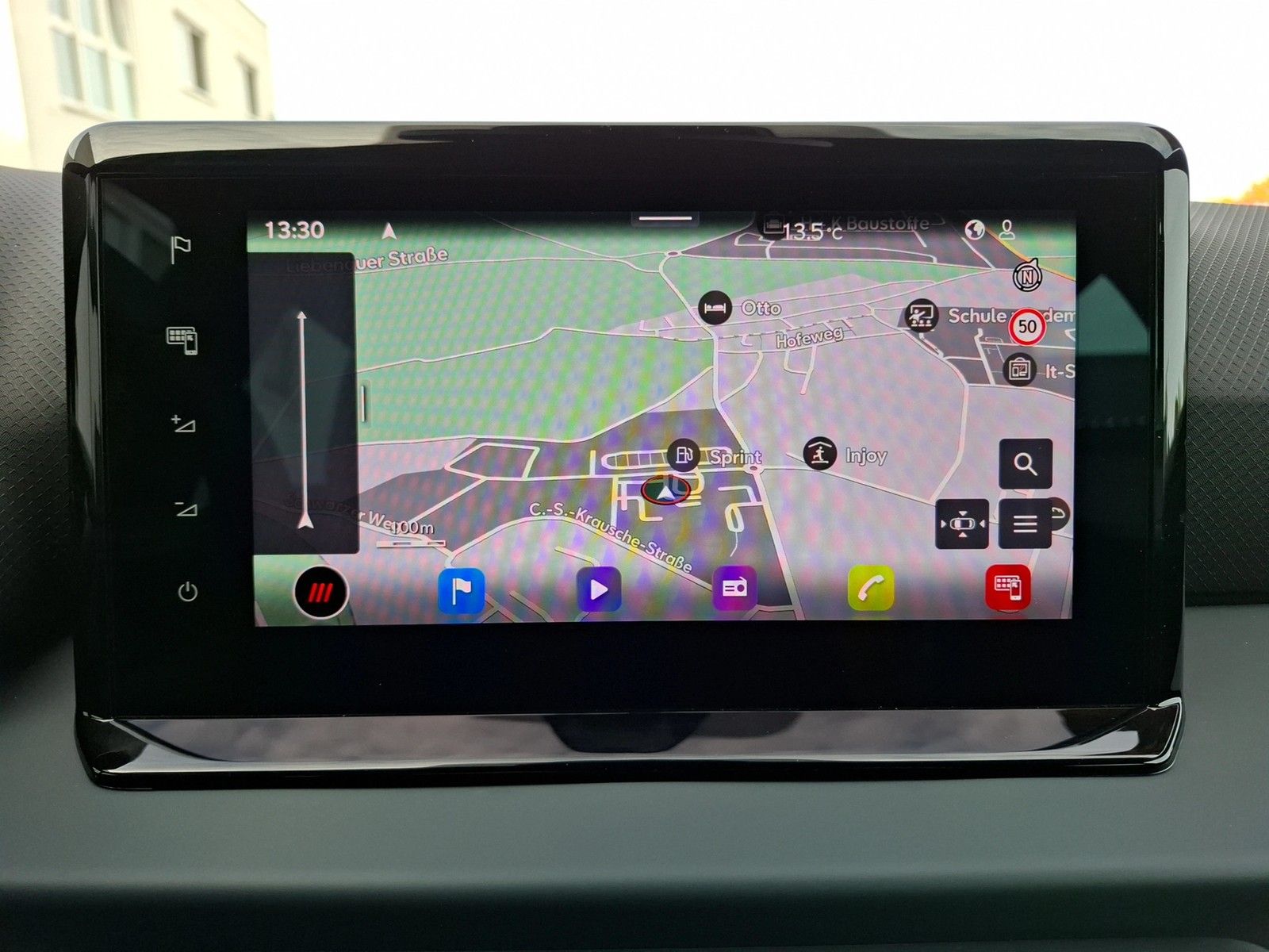 Fahrzeugabbildung SEAT Arona TSI Style LED Navi VC ACC RFK SHZ