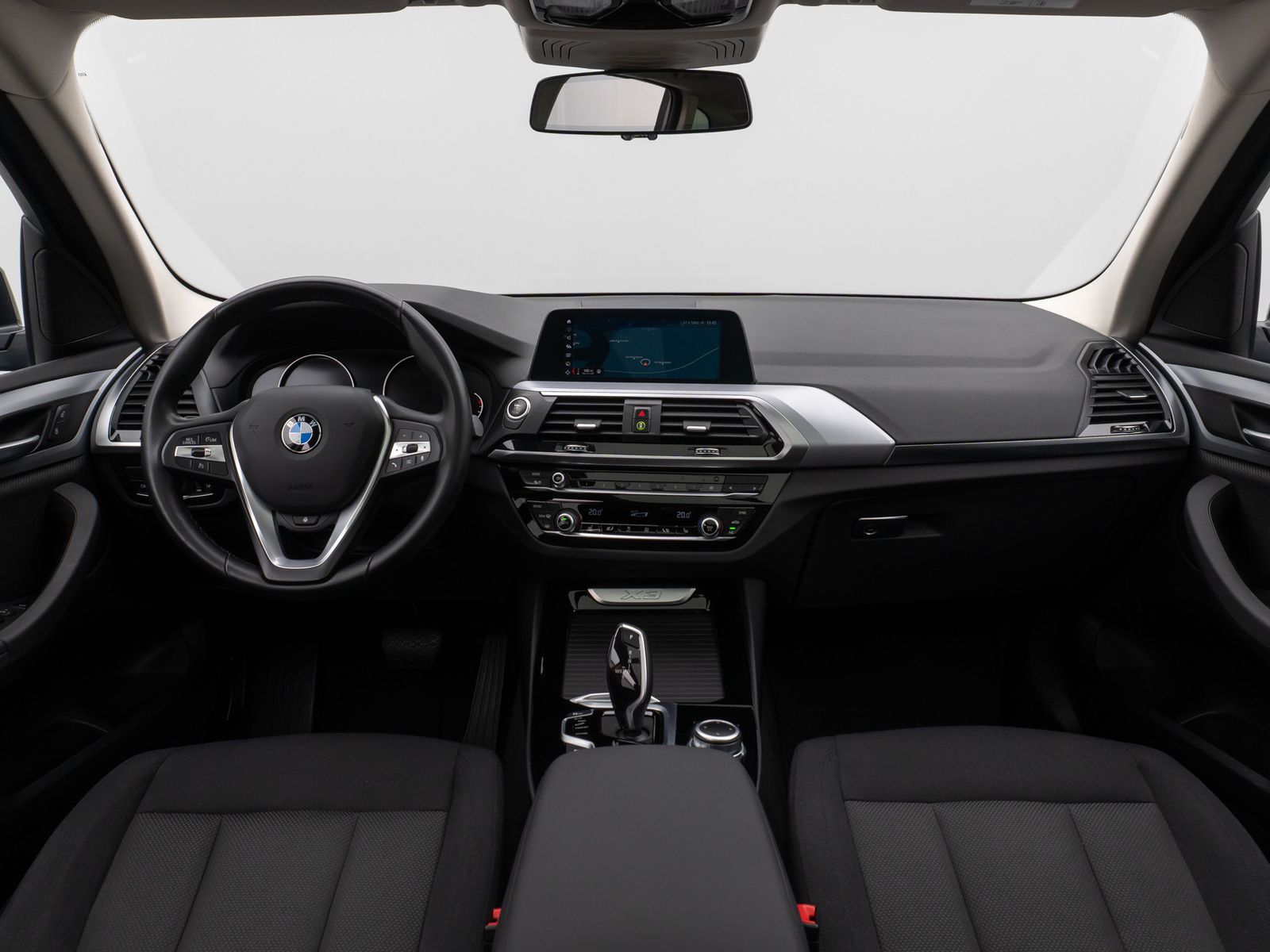 Fahrzeugabbildung BMW X3 xD20d Panorama Kamera DAB HiFi AHK Alarm 19"