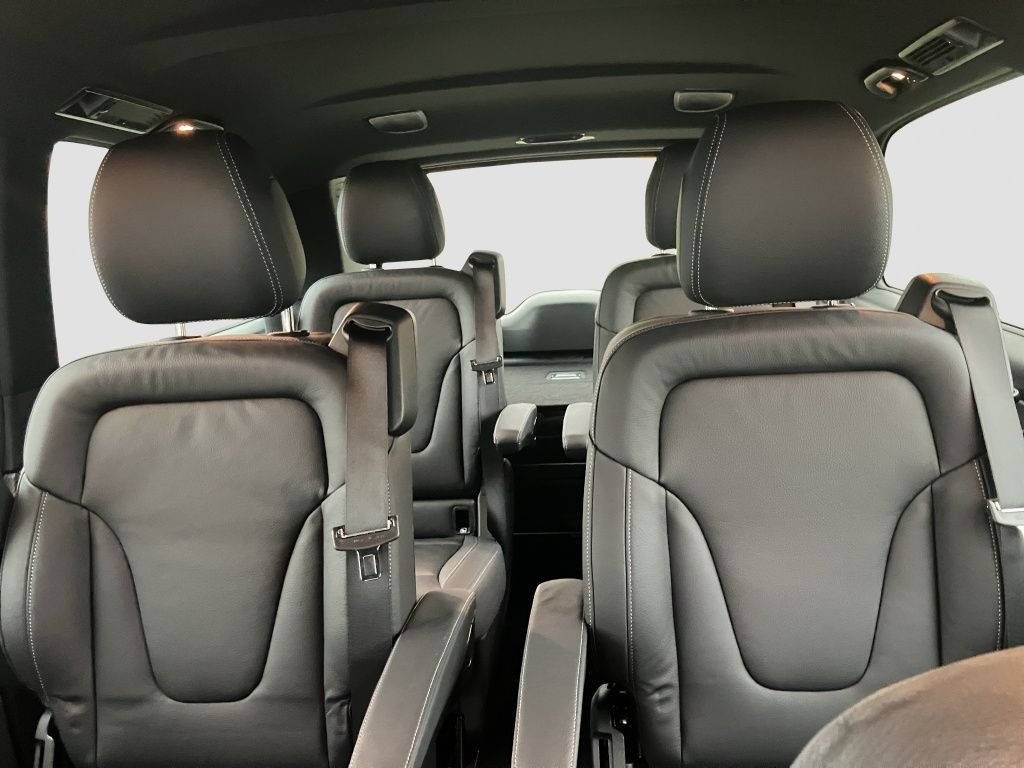 Fahrzeugabbildung Mercedes-Benz V 300 d 4MATIC AVANTGARDE Lang Leder*Navi*360
