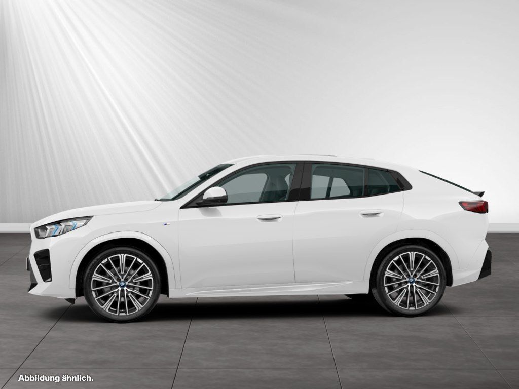 BMW iX2 - Bild 7
