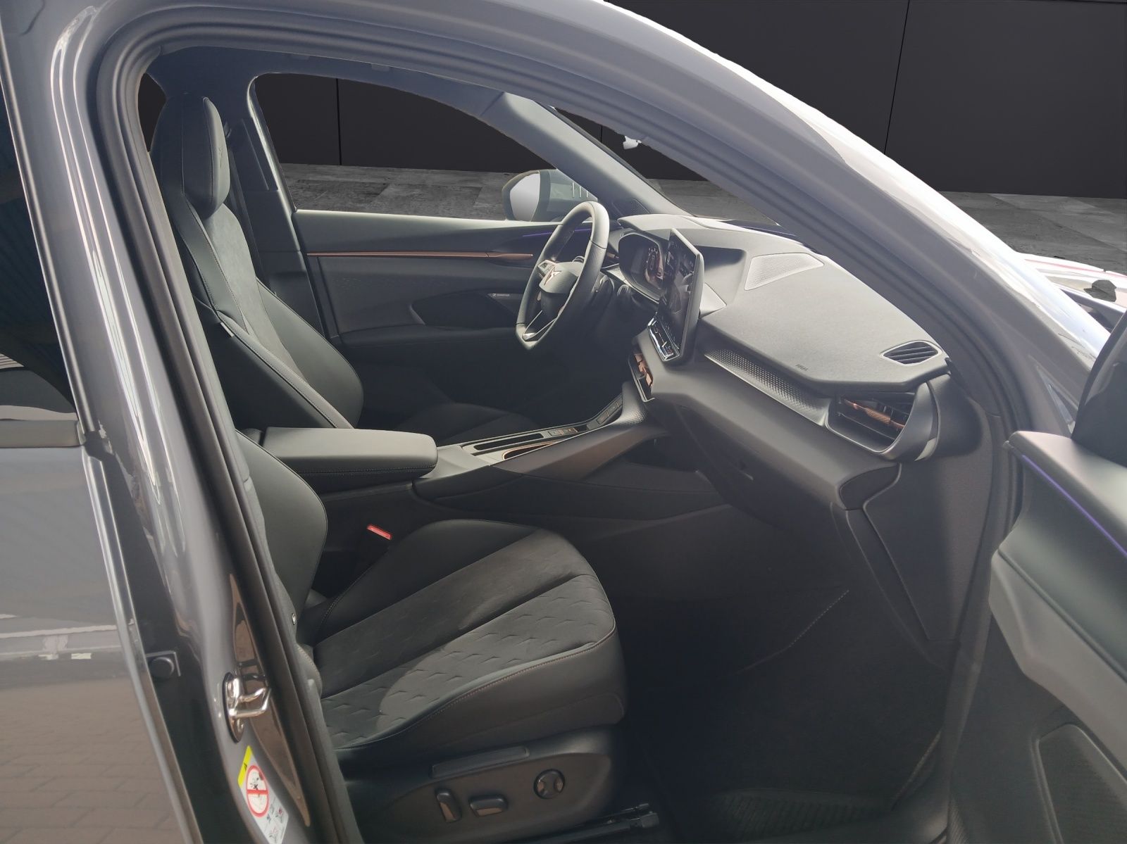 Fahrzeugabbildung CUPRA Terramar VZ 2.0TSI 4Drive Matrix Pano Akebono HU