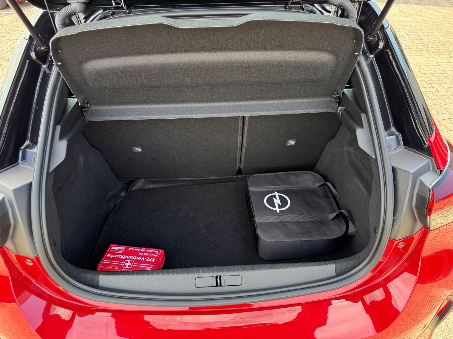 Fahrzeugabbildung Opel Corsa-e F GS Line SHZ+LHZ+Kamera