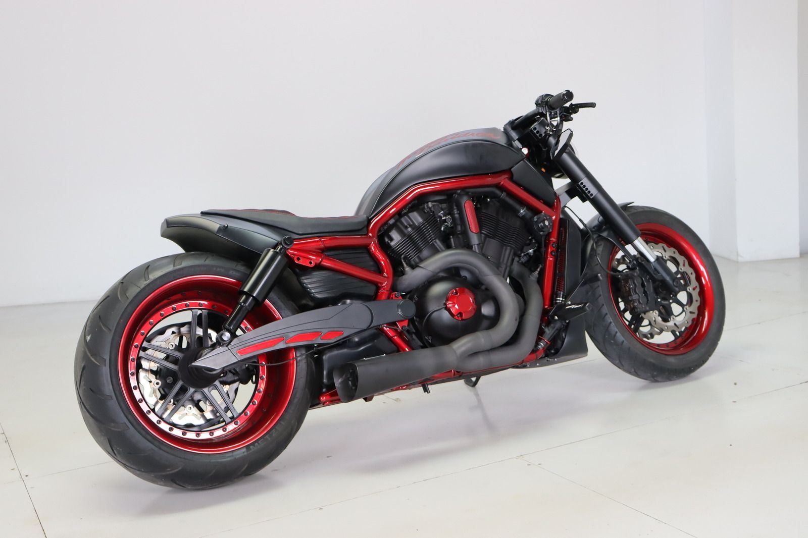 Fahrzeugabbildung Harley-Davidson VRSCD Custom Umbau No-Limit