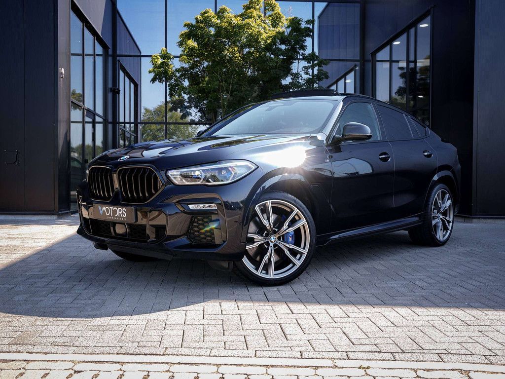 Image of BMW X6 M