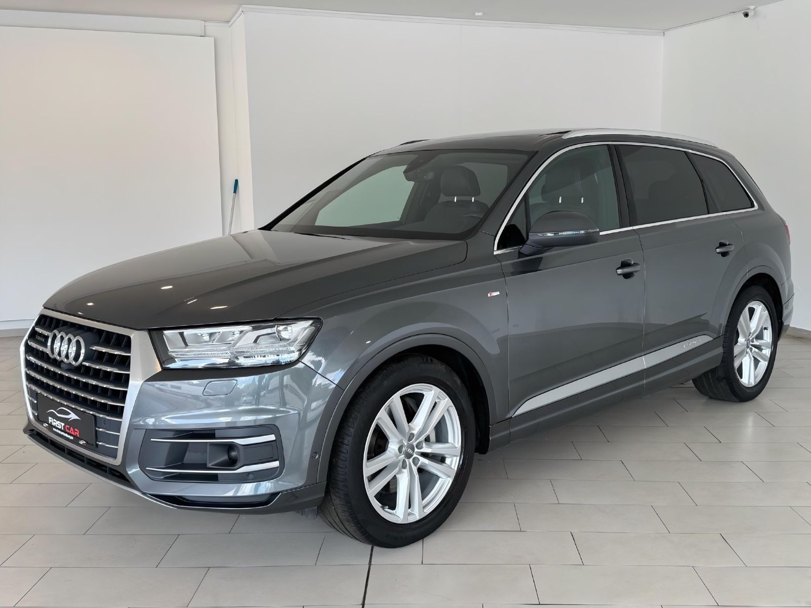 AUDI Q7 3.0 TDI Quattro S-Line 7-Sitzer|PANO|1-HAND|