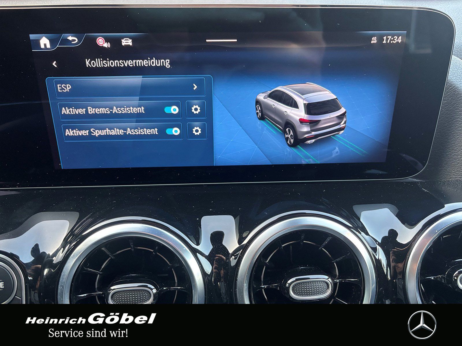 Fahrzeugabbildung Mercedes-Benz GLA 180 PROGRESSIVE*KAMERA*APPLE-CARPLAY*LED