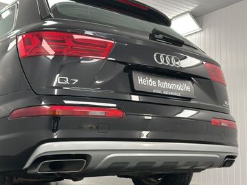 Audi Q7 - 8