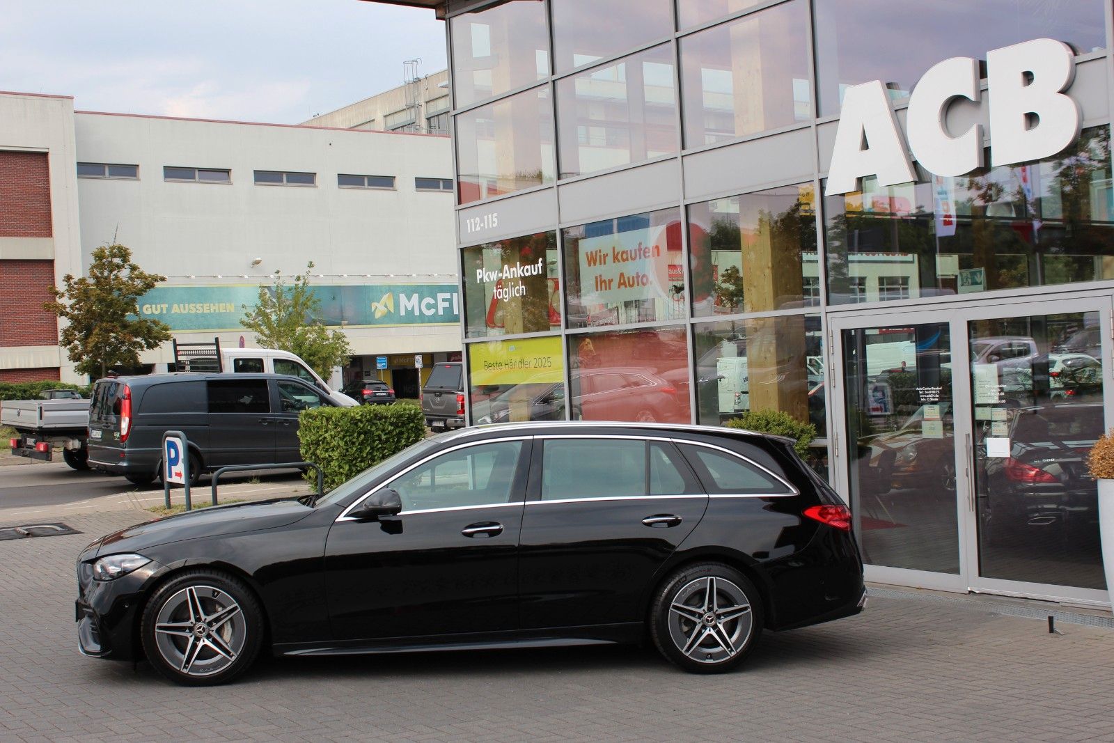Mercedes-Benz C 300 d T AMG Line Premium Digital Light Distr foto 3