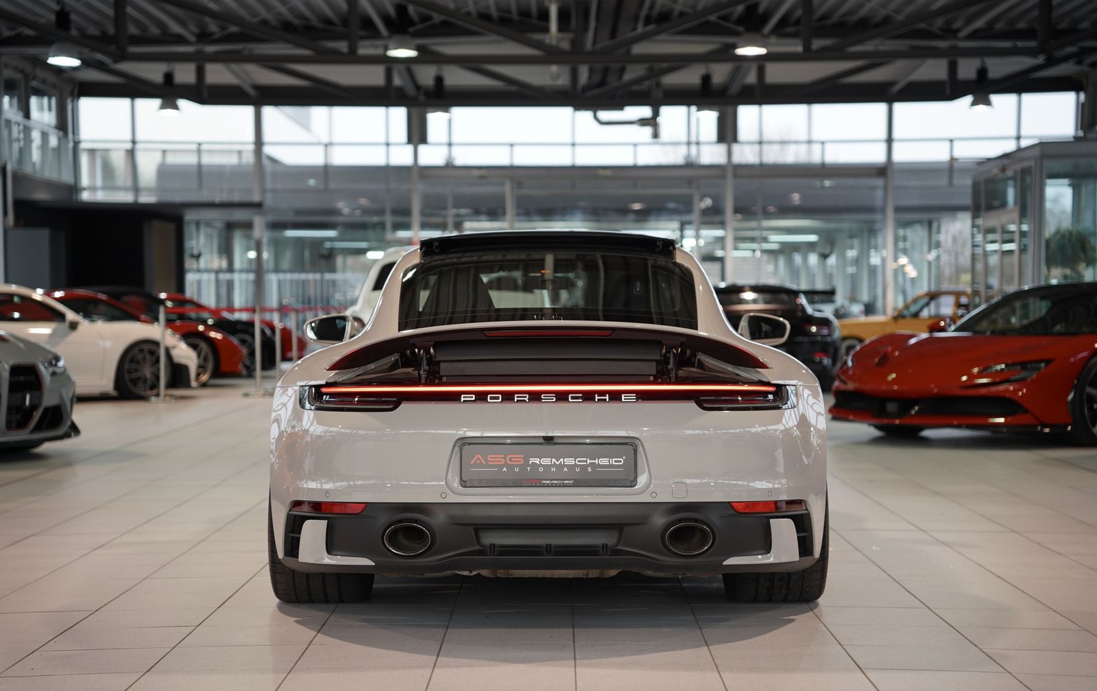 Porsche 992