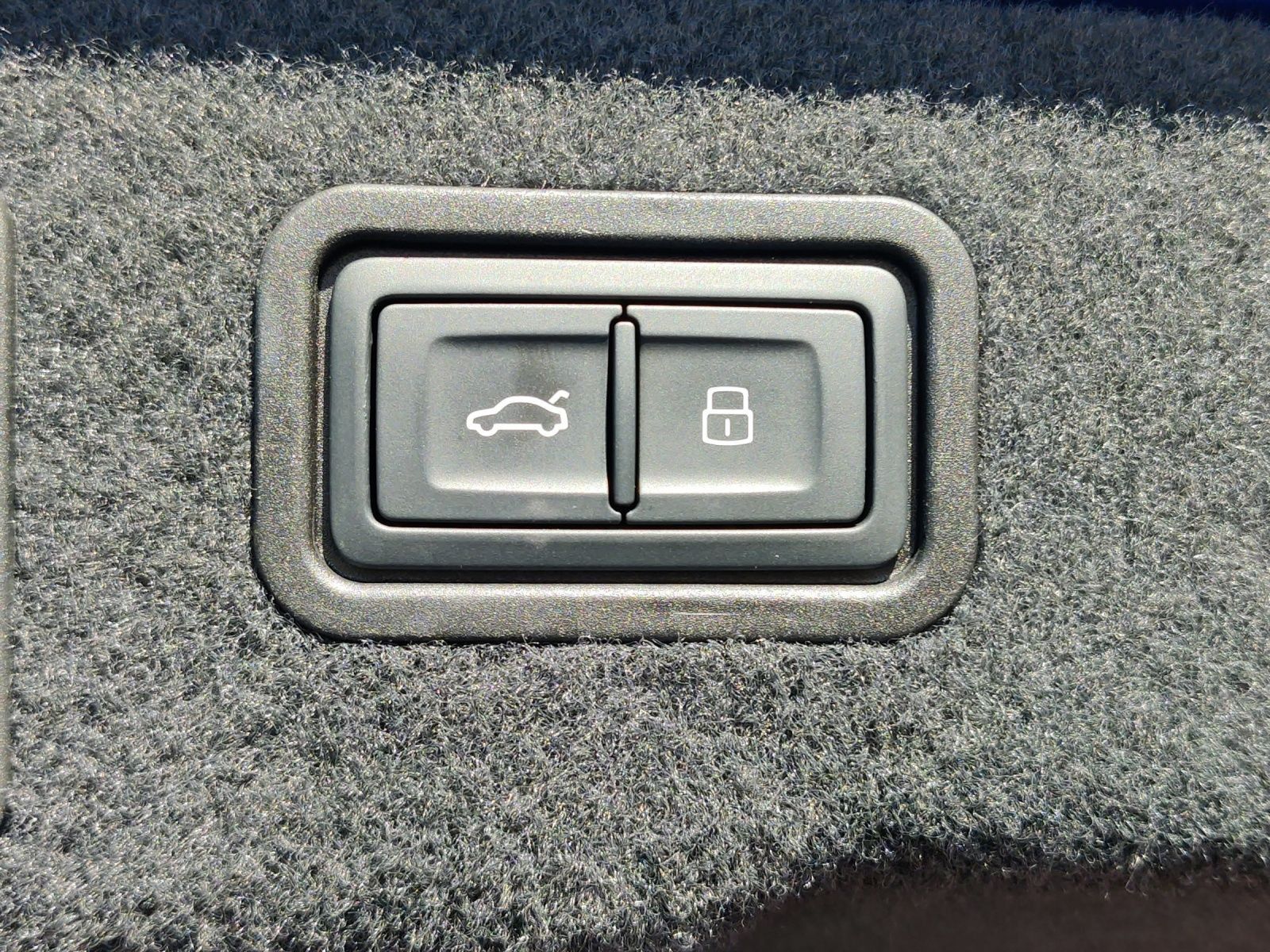Audi A8 - Bild 21