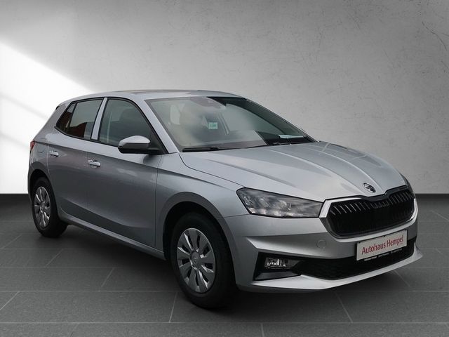 Skoda Fabia 1.0 TSI Essence *DAB*LED*KLIMA*PDChi*TEL*