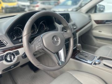 Mercedes E 220 - 7