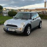 MINI Cooper One 1,6 L / Automatik / TÜV bi... - MINI Cooper aus 2002
