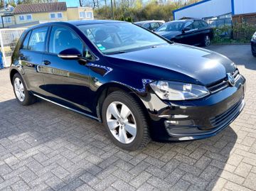 Volkswagen Golf - 10
