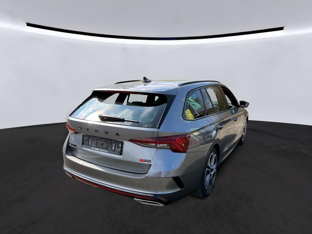 Fahrzeugabbildung SKODA Octavia Combi TDI RS Plus DSG 4x4 Matrix Navi HU