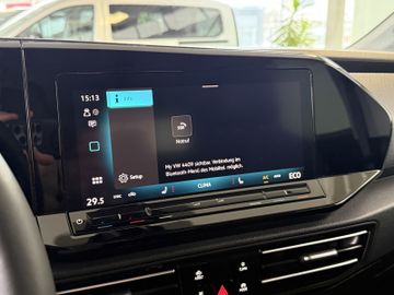 Volkswagen Caddy Maxi eHYBRID DSG LED ACC AHK KAMERA 7SITZ