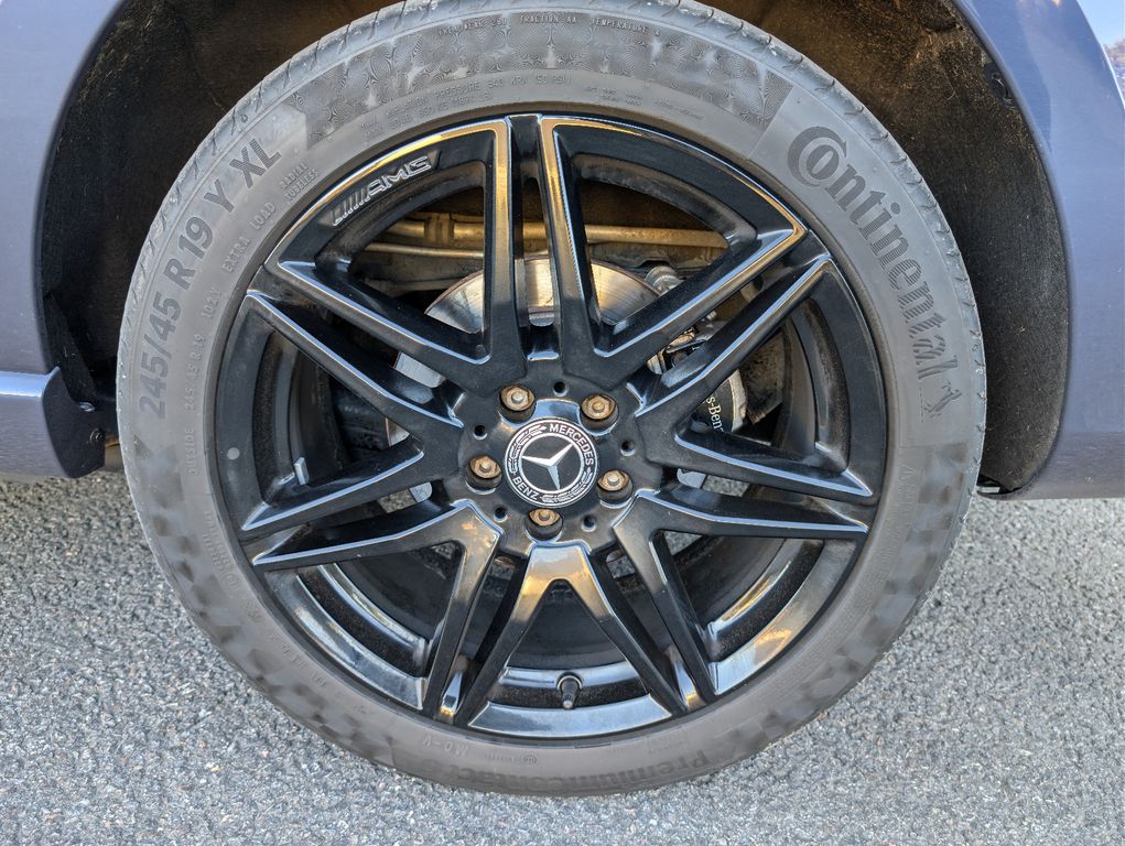 MERCEDES-BENZ V250d AMG EDITION lang 4M Night Standheiz Mwst. MERCEDES-BENZ V250d AMG EDITION lang 4M Night Standheiz Mwst.