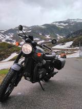 Triumph Bonneville T120 Black