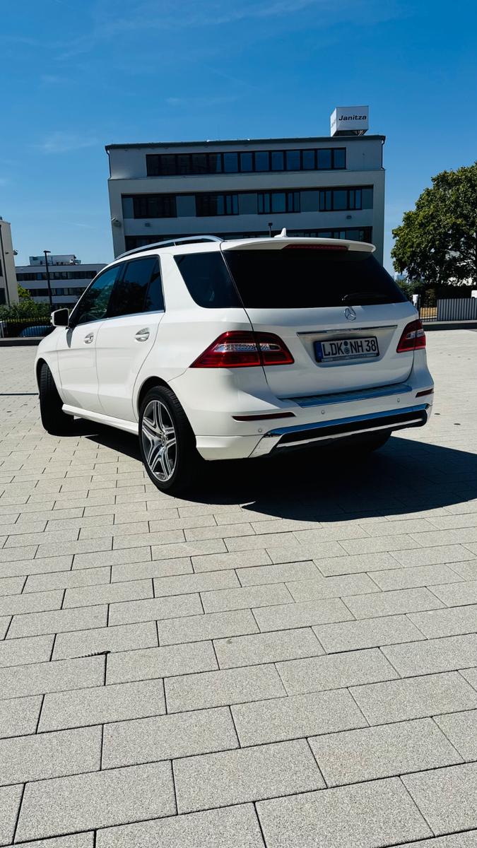 Mercedes-Benz ML 350 BlueTEC 4MATIC AMG Line