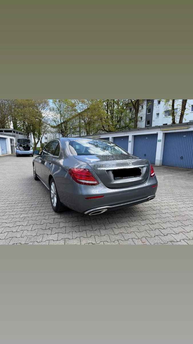 MERCEDES-BENZ E 200 Autom. -