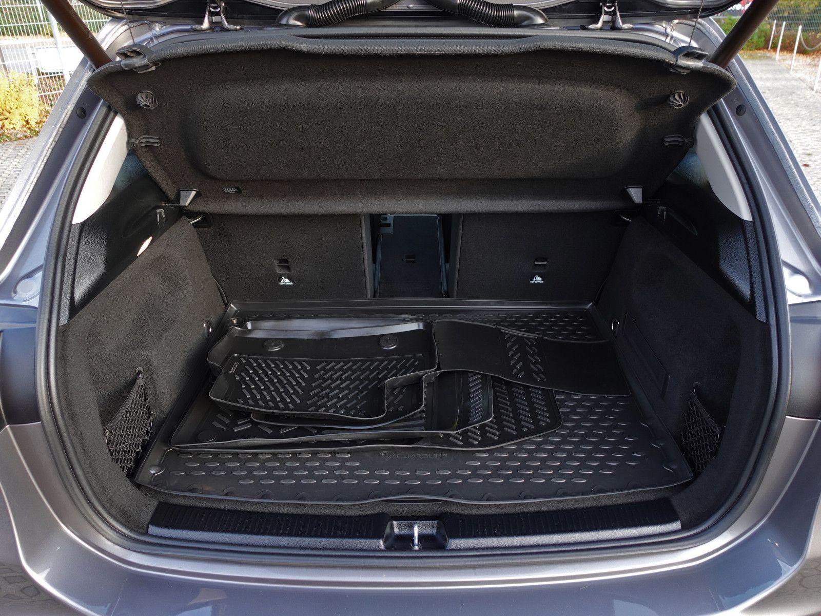 Fahrzeugabbildung Mercedes-Benz B 220 4MATIC 7G-DCT Progressive MBUX AHK Assist.