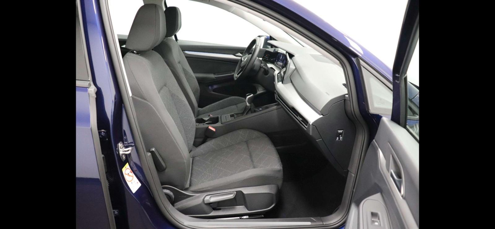 Volkswagen Golf 1.0 TSI Variant Life; StHzg, AHK, LED..., миниатюра 15