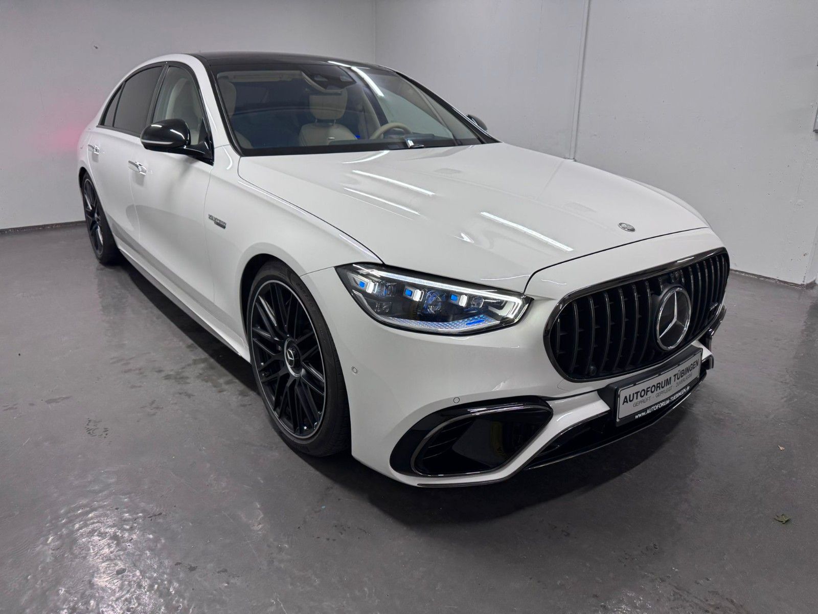 Fahrzeugabbildung Mercedes-Benz S 63 E Performance L *PANORAMA*MANUFAKTUR*