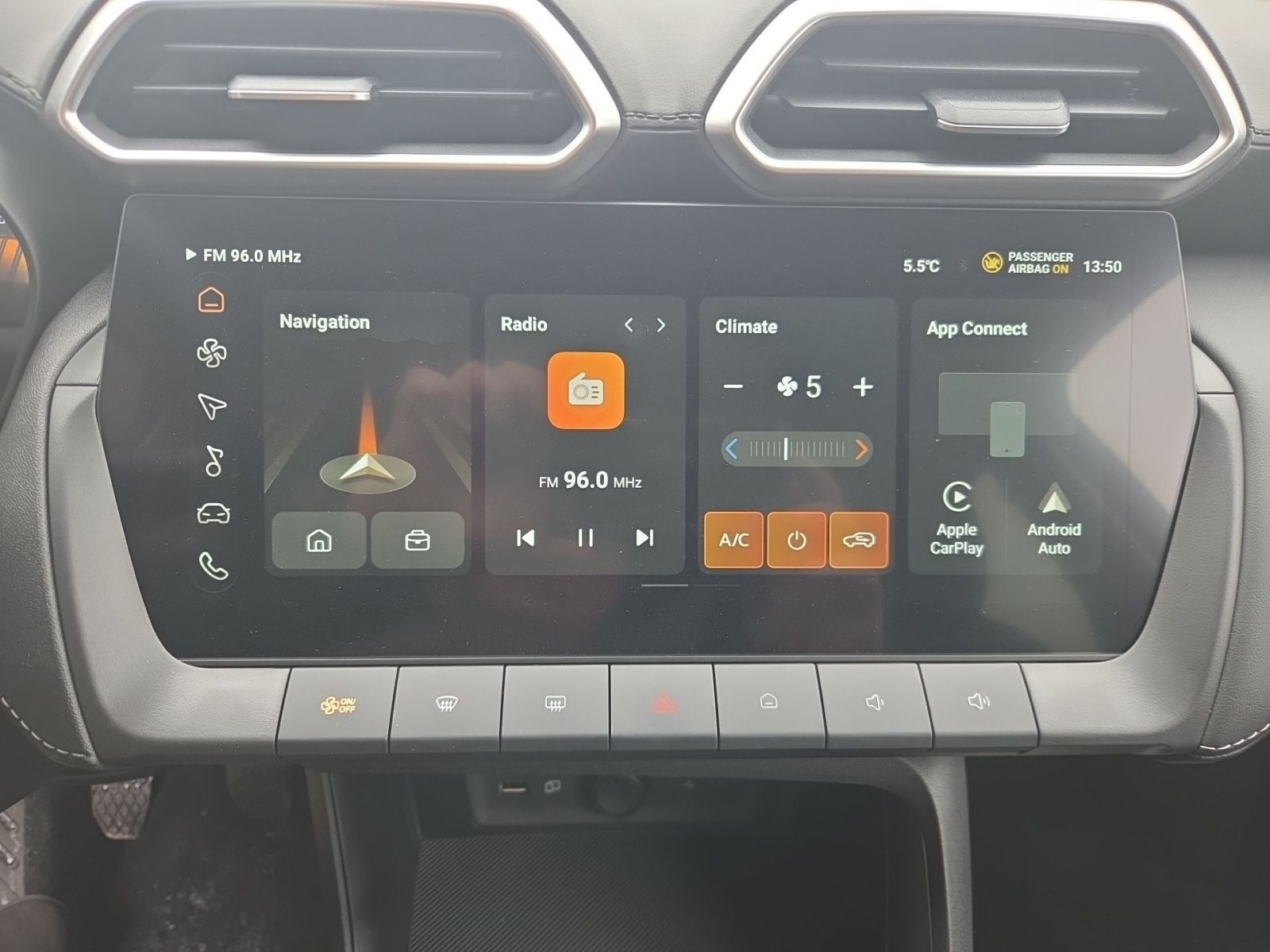 Fahrzeugabbildung MG ZS Comfort 1.5 Benziner  Schalter 116 PS *NAVI*S