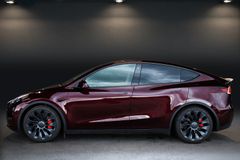 TESLA Model Y Performance AWD MY2023*AHK*Unfallfrei