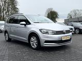 Volkswagen Touran 7 Sitze / Automatik / AHK / 1. Hd / Navi - VW Touran Gebrauchtwagen in Düsseldorf