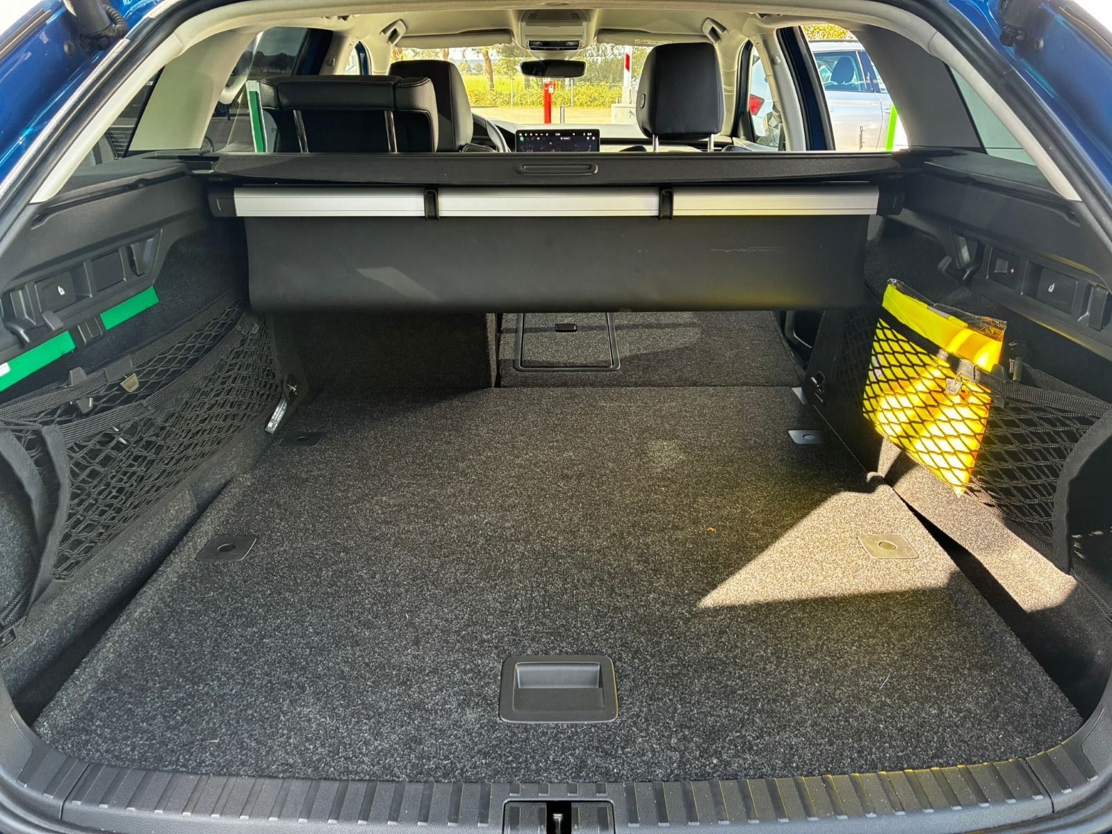Fahrzeugabbildung SKODA Octavia Combi Tour 2,0 TDI 110kW 7-Gang-DSG