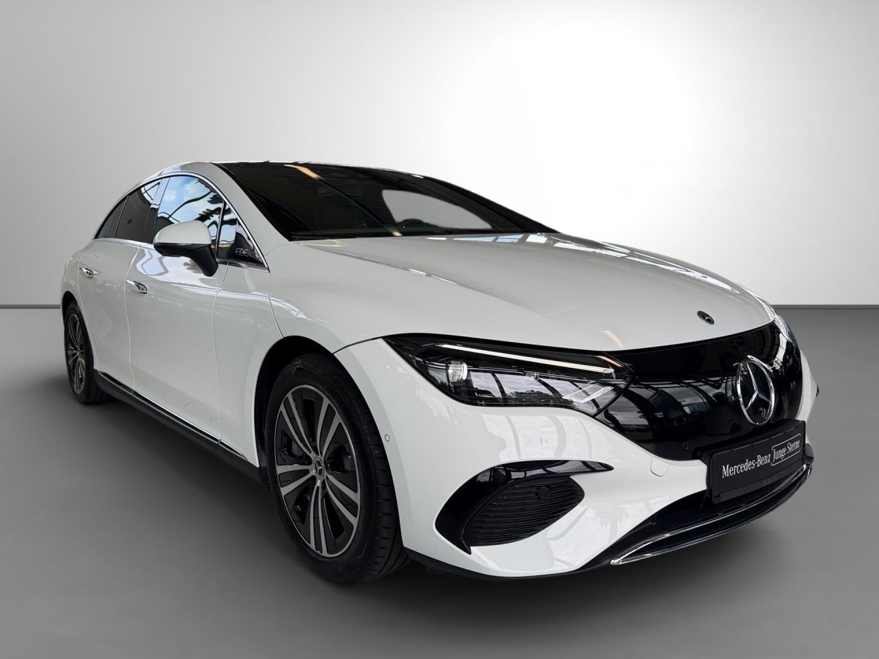Mercedes-Benz EQE 300 Pano Digital Light Burmester Distronic foto 4