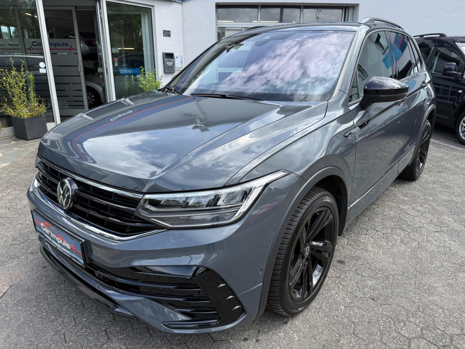 Volkswagen Tiguan / R-Line / 4Motion / Pano / AHK / Cam