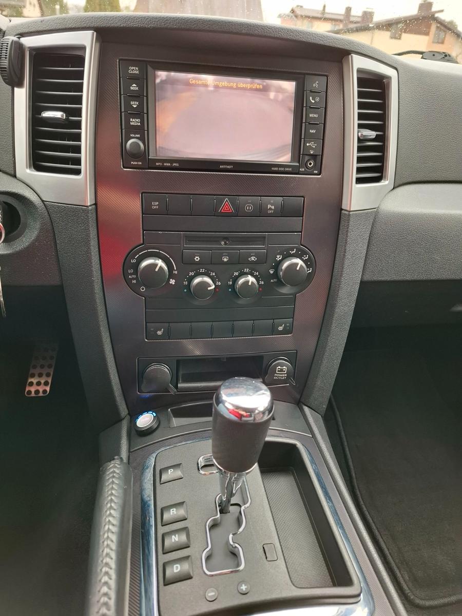 JEEP GRAND CHEROKEE SRT8 6.1 V8 HEMI BVA | 426 ch | 4X4 | PACK SPORT | VOLANT EN CUIR
