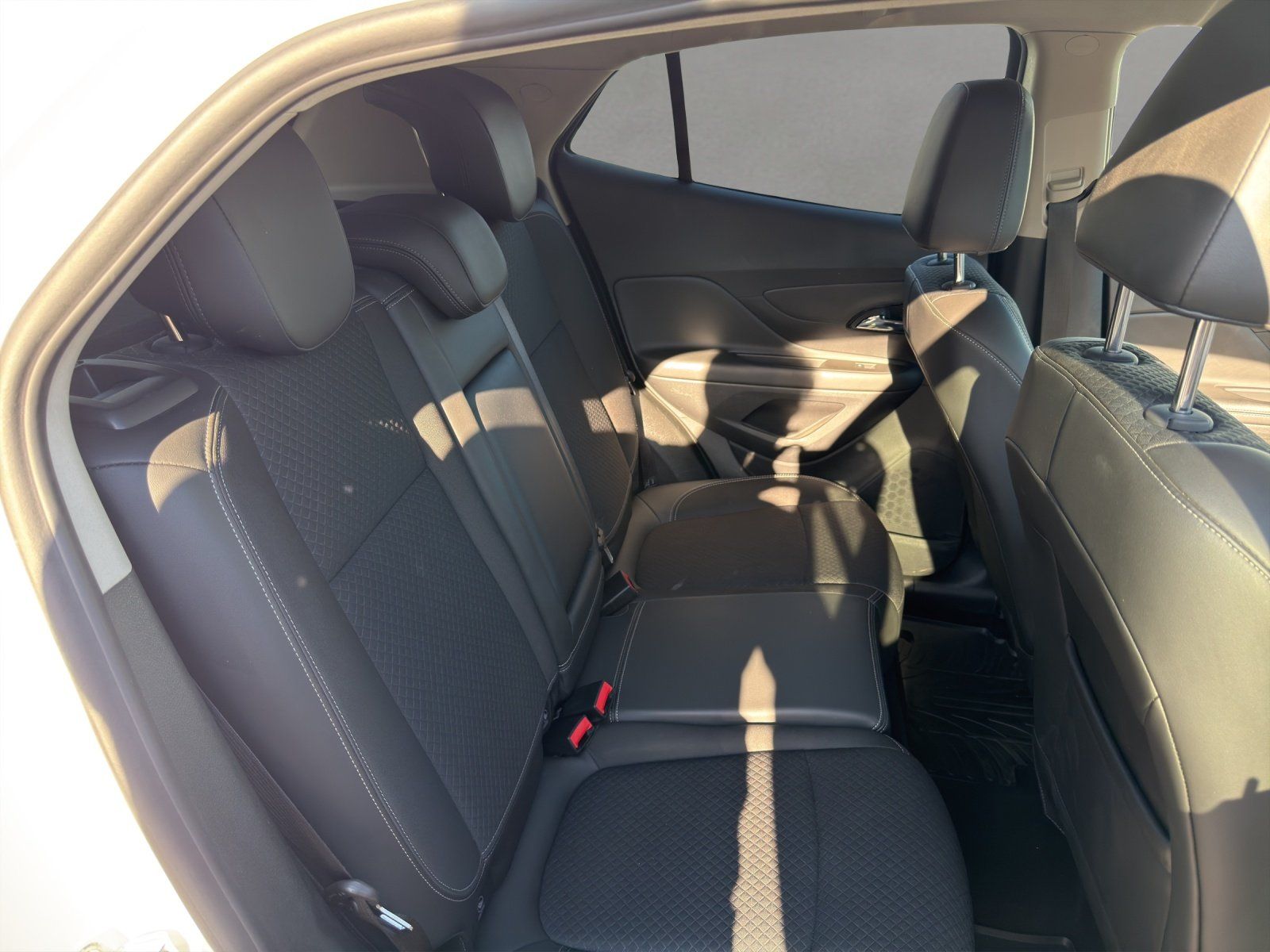 Fahrzeugabbildung Opel Mokka X 1.4 Turbo Color Innovation/AHK/PDC/